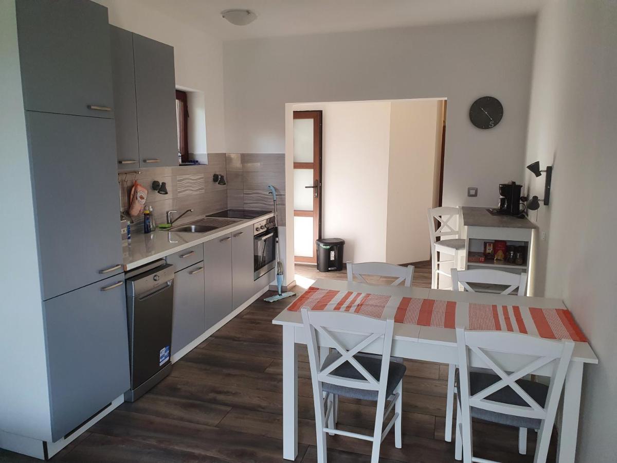 Apartman Vida Ичичи Экстерьер фото